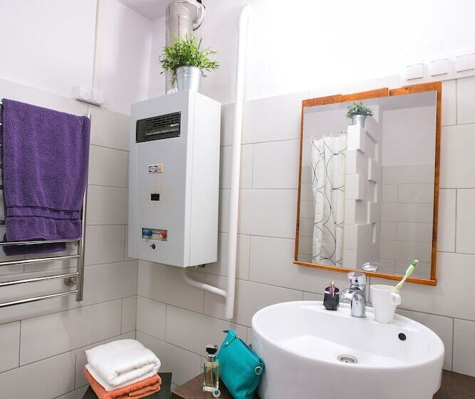 Friends Hostel & Apartments