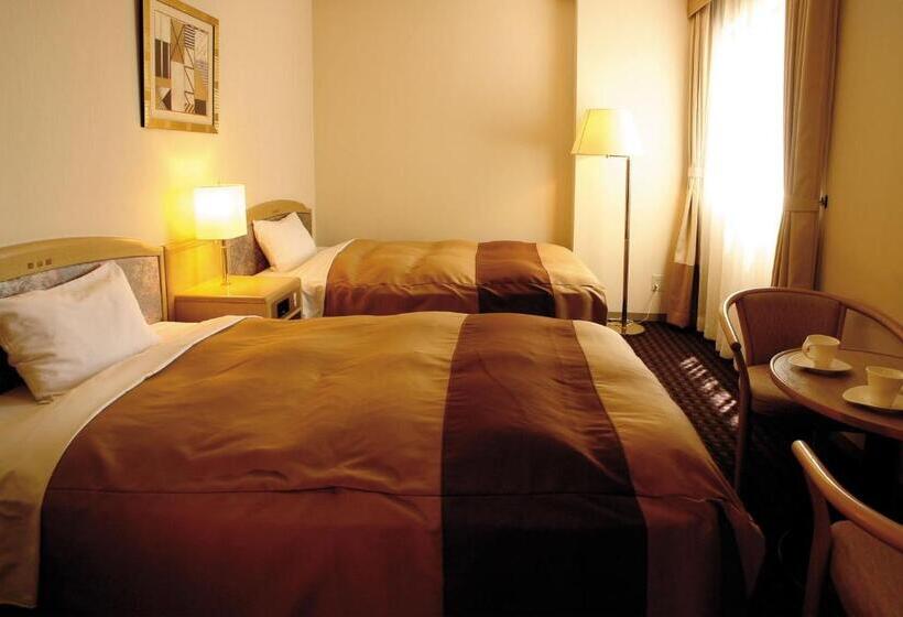 فندق Hirosaki Plaza