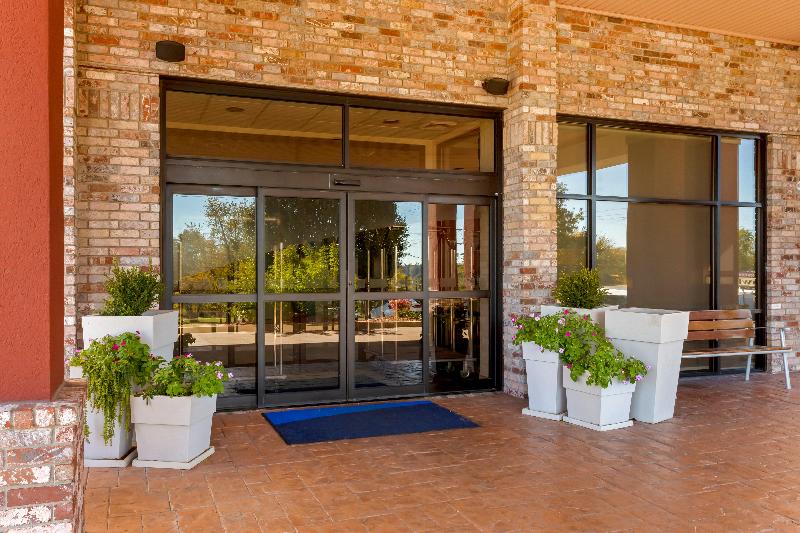 Holiday Inn Express Hotel & Suites Harrison By Ihg