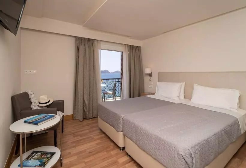 ホテル Karalis City