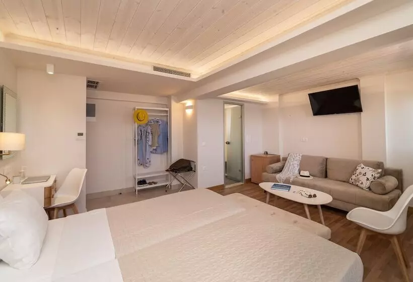 ホテル Karalis City