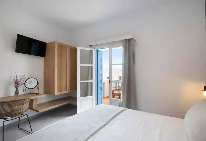 هتل Kouros Village