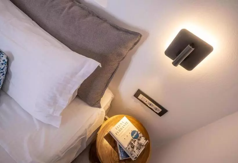 هتل Kouros Village