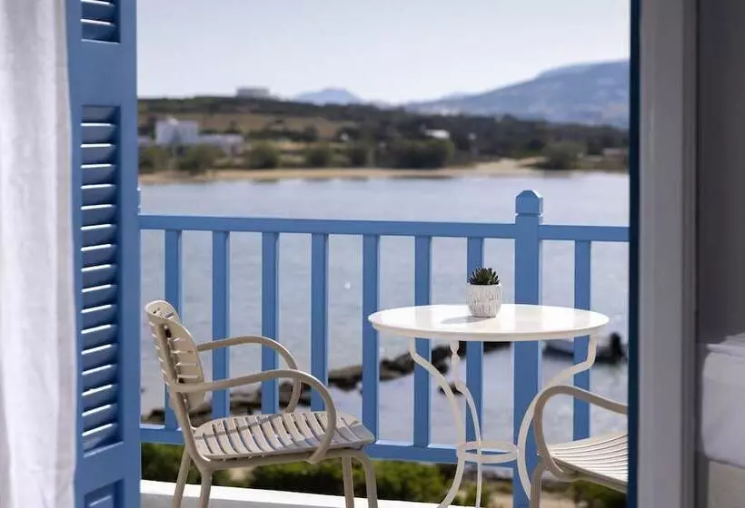 هتل Kouros Village