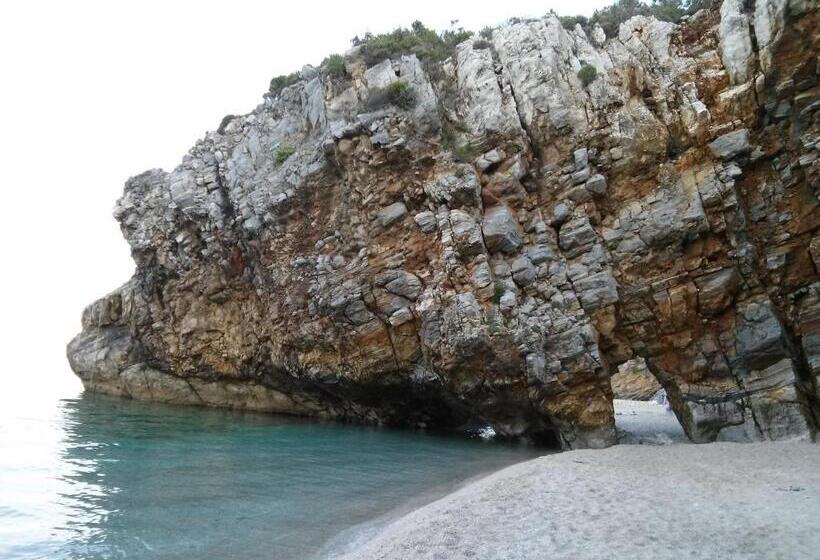 ホテル Odos Kentavron