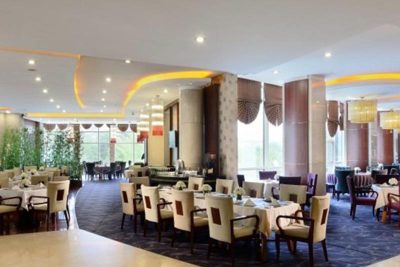 فندق Ramada Plaza Taian