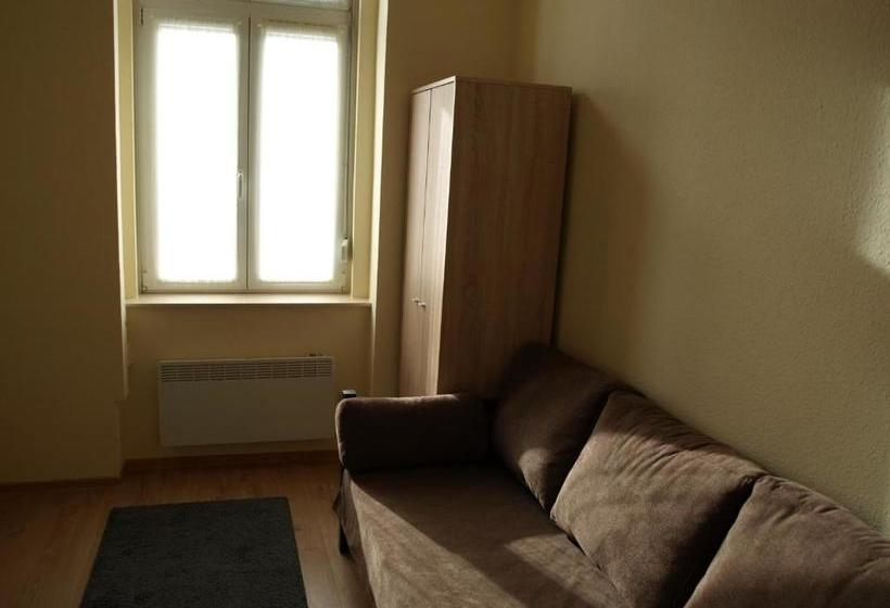 Interflat Hostel & Apartments