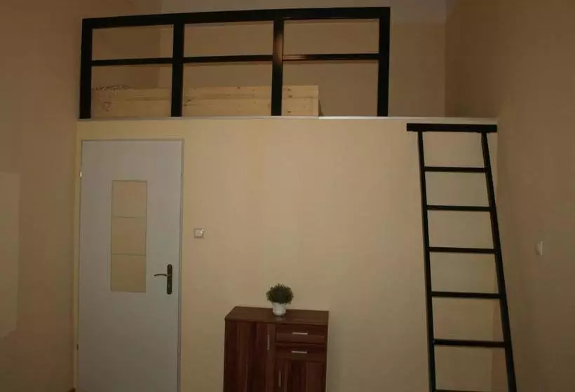 Interflat Hostel & Apartments