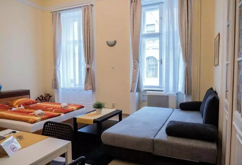 Interflat Hostel & Apartments