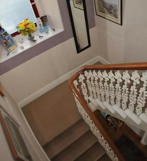 Invercloy Guest House