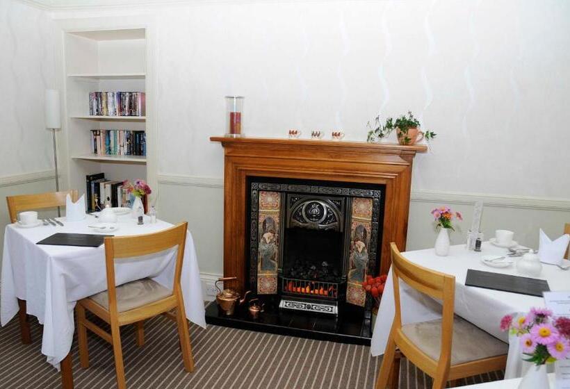 Bed & Breakfast Douglas House