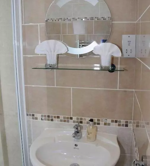 تختخواب و صبحانه Douglas House