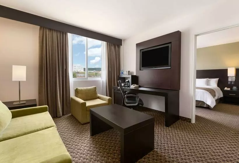 Doubletree By Hilton Hotel Queretaro