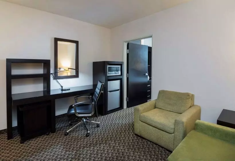 Doubletree By Hilton Hotel Queretaro