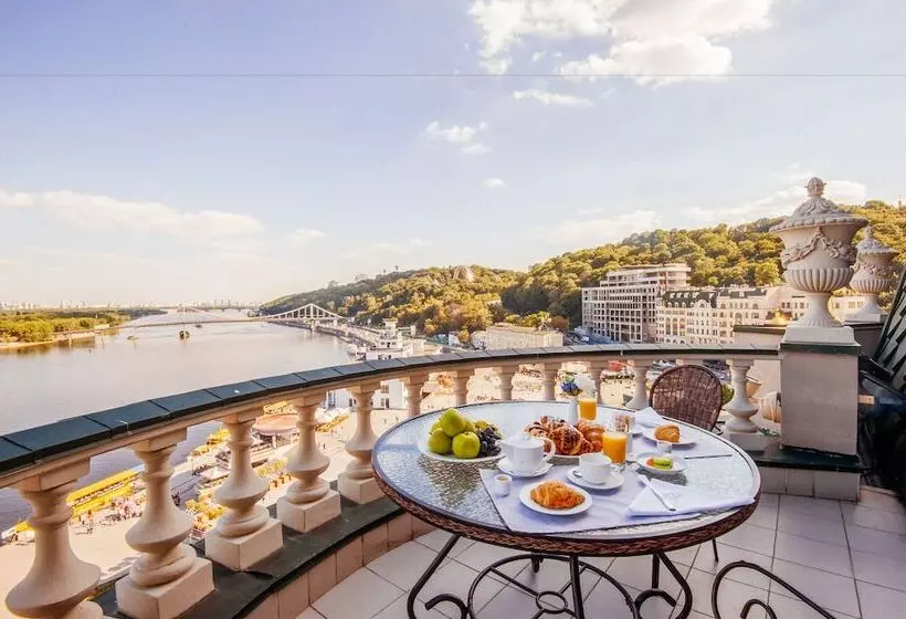 Fairmont Grand Hotel Kyiv