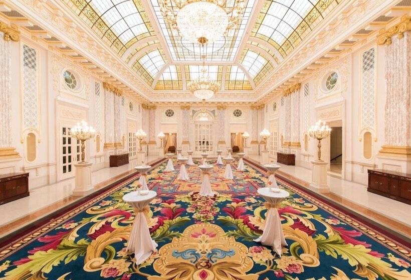 Fairmont Grand Hotel Kyiv