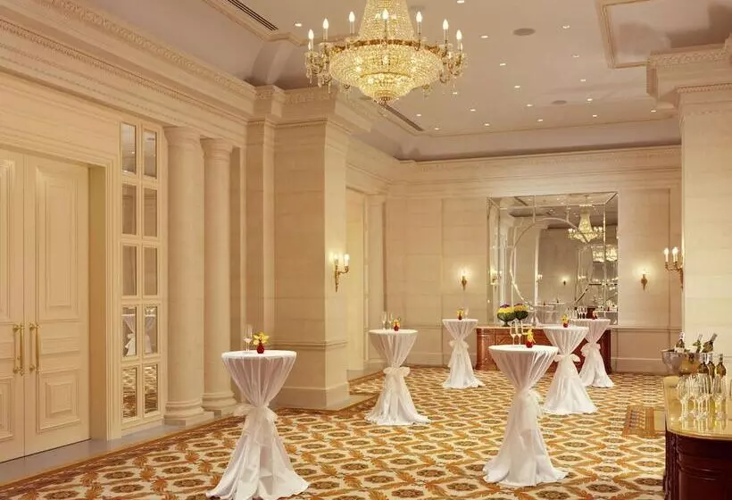 Fairmont Grand Hotel Kyiv
