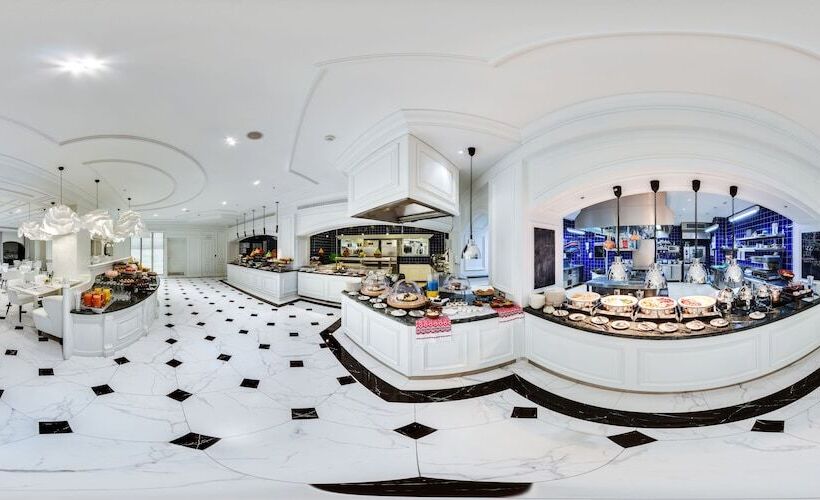 Fairmont Grand Hotel Kyiv