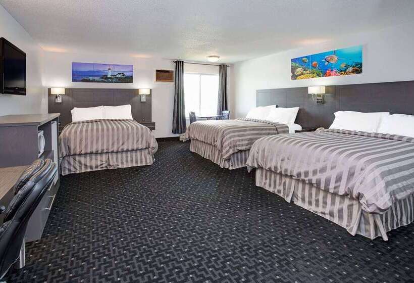 ホテル Howard Johnson By Wyndham Gananoque