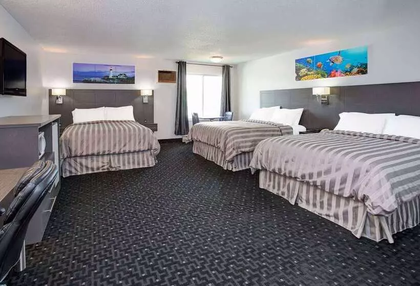 ホテル Howard Johnson By Wyndham Gananoque