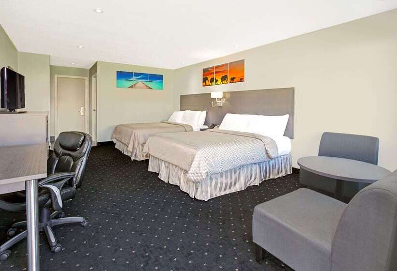 ホテル Howard Johnson By Wyndham Gananoque