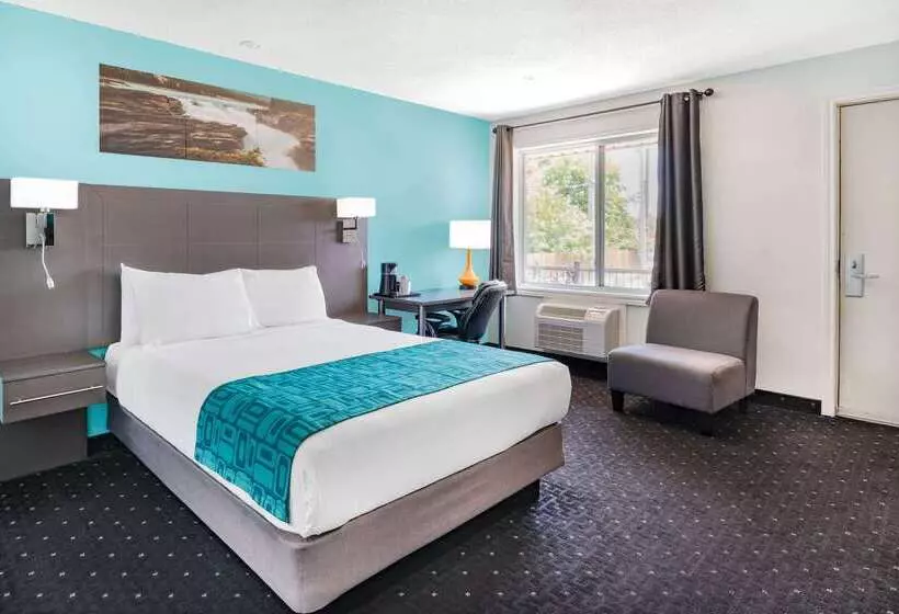 ホテル Howard Johnson By Wyndham Gananoque