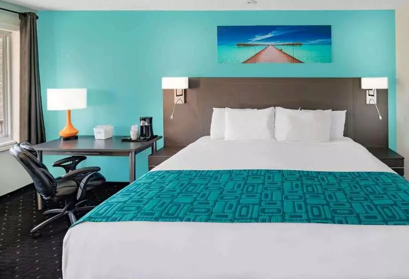 ホテル Howard Johnson By Wyndham Gananoque