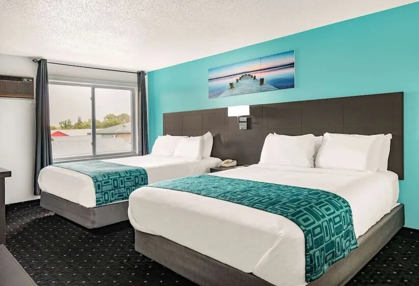 ホテル Howard Johnson by Wyndham Gananoque