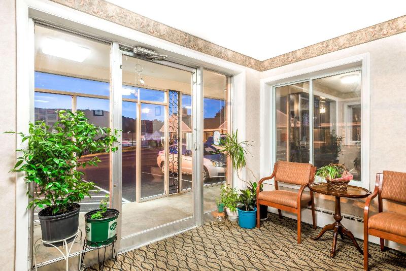 Hotel Knights Inn Lenox