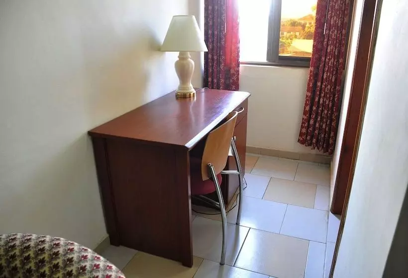 Hotel Oscarpak Royal