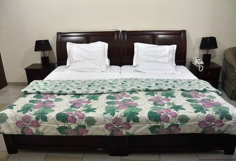 Hotel Oscarpak Royal