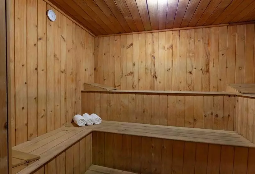 Отель Tryp By Wyndham Guayaquil Airport