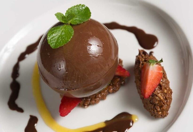 Le Colisée Hotel & Spa Nantes Saint Herblain