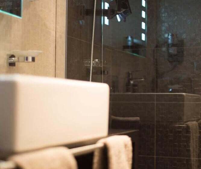 Le Colisée Hotel & Spa Nantes Saint Herblain