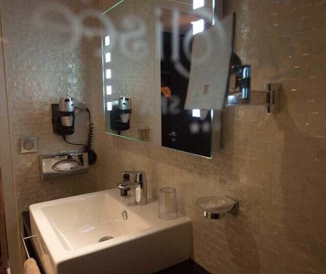 Le Colisée Hotel & Spa Nantes Saint Herblain