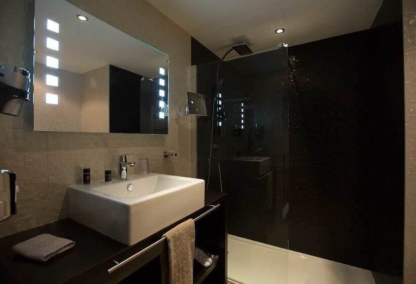 Le Colisée Hotel & Spa Nantes Saint Herblain