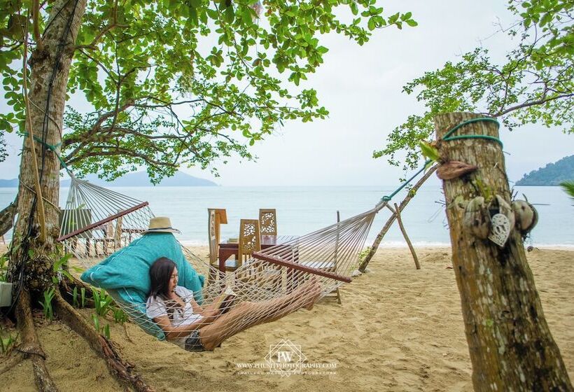 Chivapuri Beach Resort