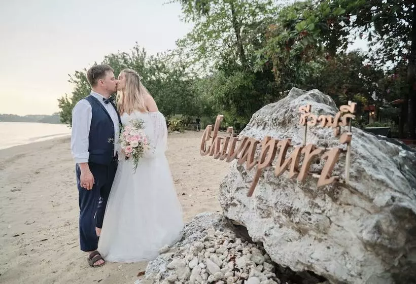 Chivapuri Beach Resort