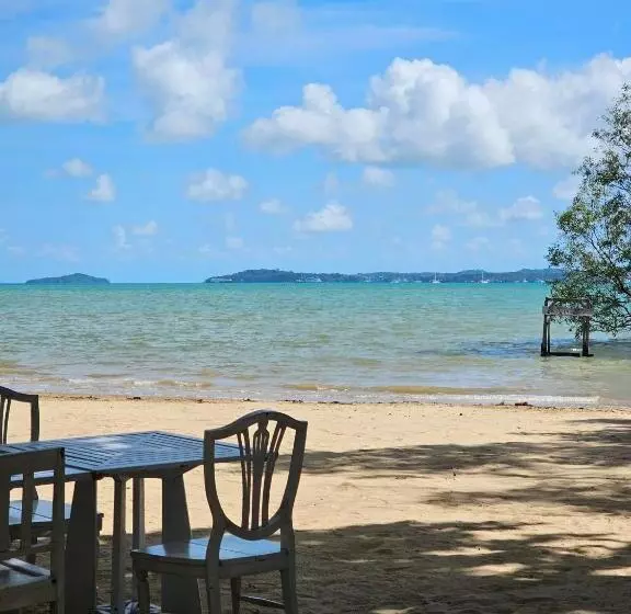 Hotelli Baan Panwa Resort