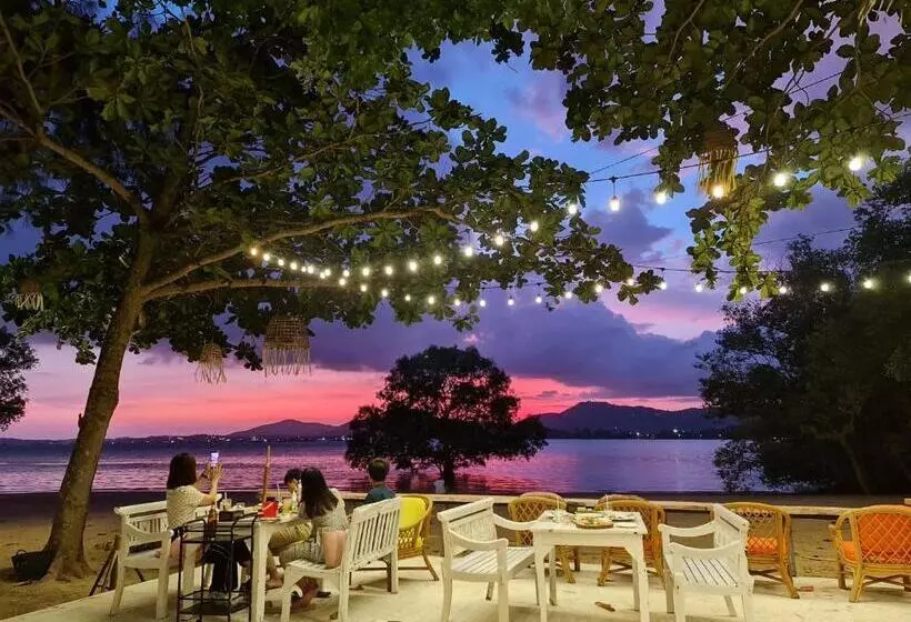 Hotelli Baan Panwa Resort