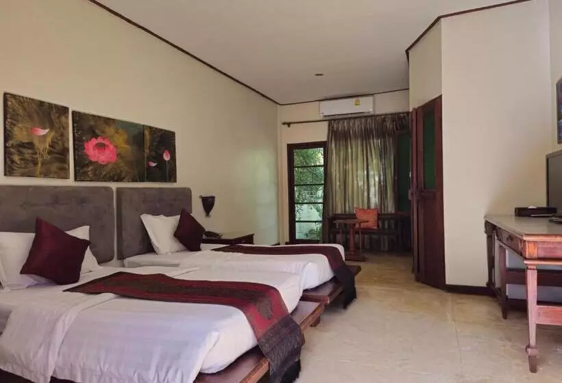 Hotelli Baan Panwa Resort