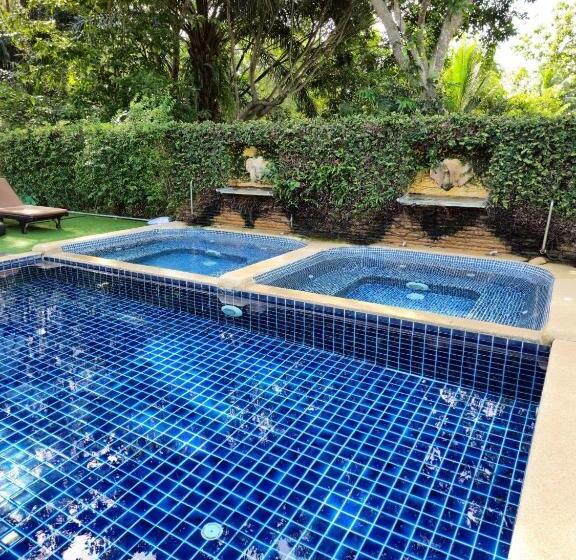 호텔 Baan Panwa Resort