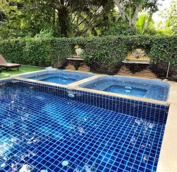 Hotelli Baan Panwa Resort