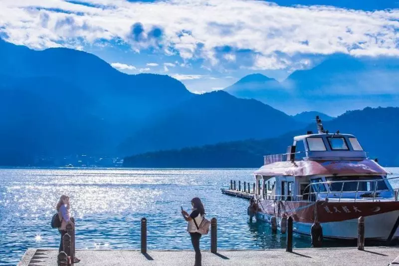 هتل Del Lago