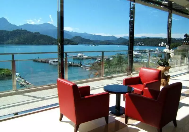 هتل Del Lago