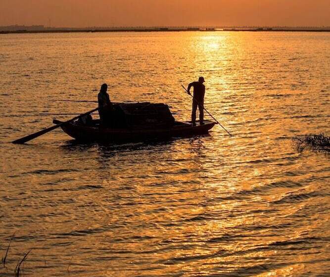 Отель Fairmont Yangcheng Lake