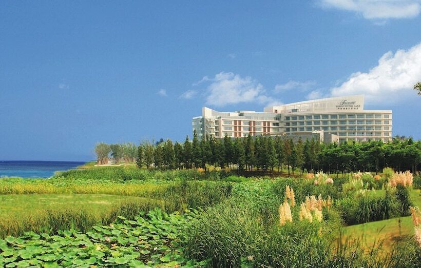 Отель Fairmont Yangcheng Lake
