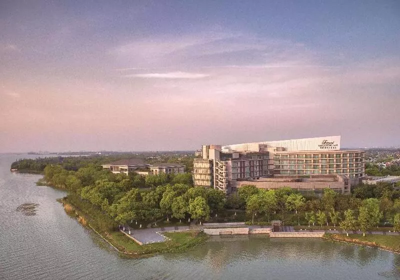 Отель Fairmont Yangcheng Lake