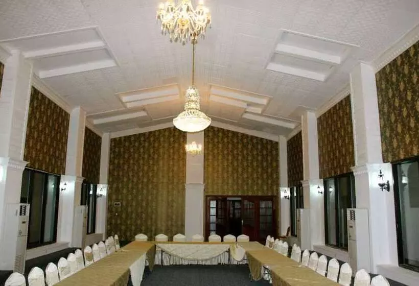 هتل Loumaile Lodge