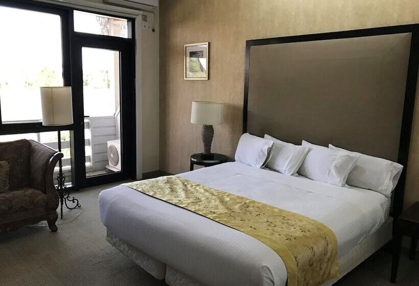 Hotel Loumaile Lodge